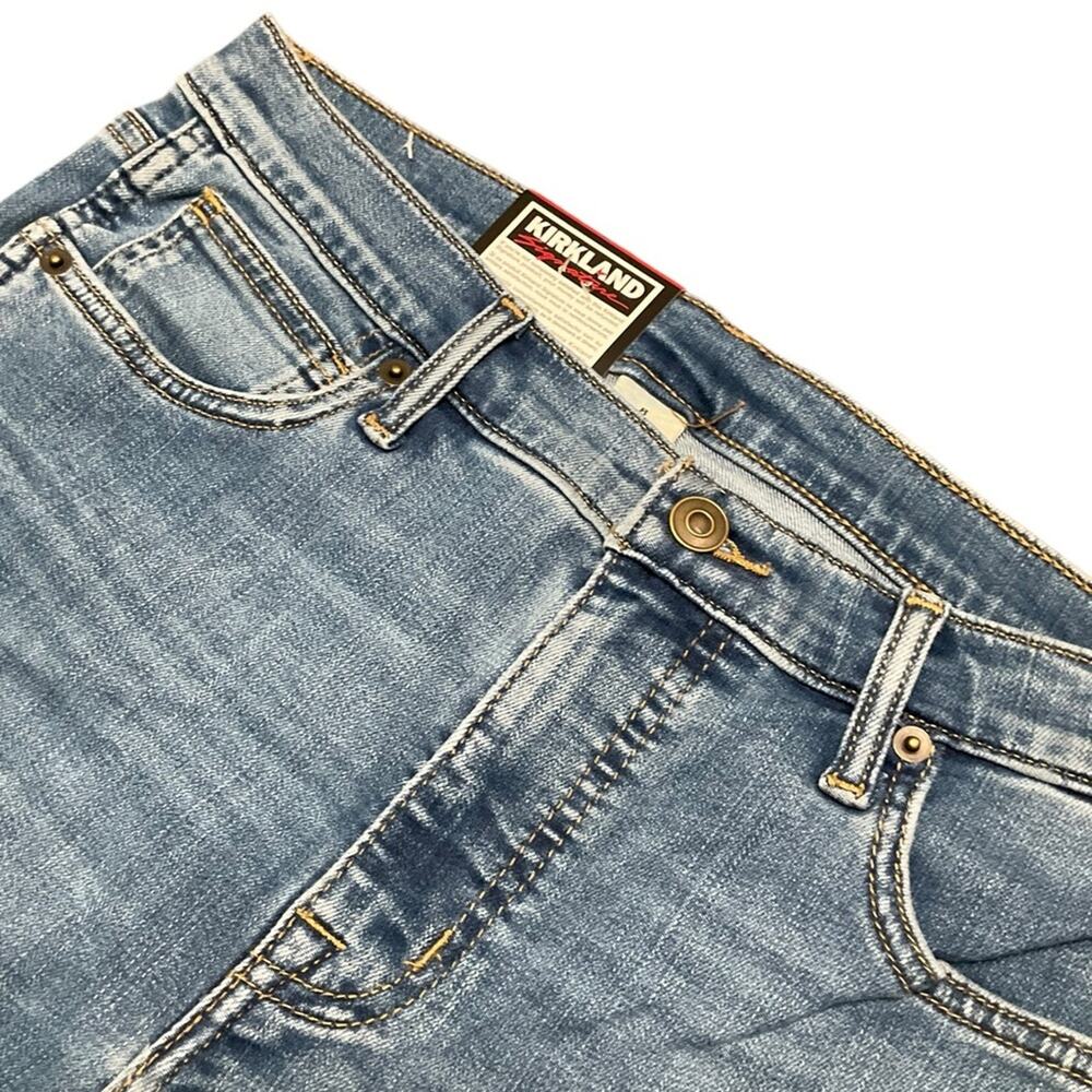 Kirkland Signature Women's Jeans Light Blue High Rise Stretch Size 8 NWT - Picture 7 of 9
